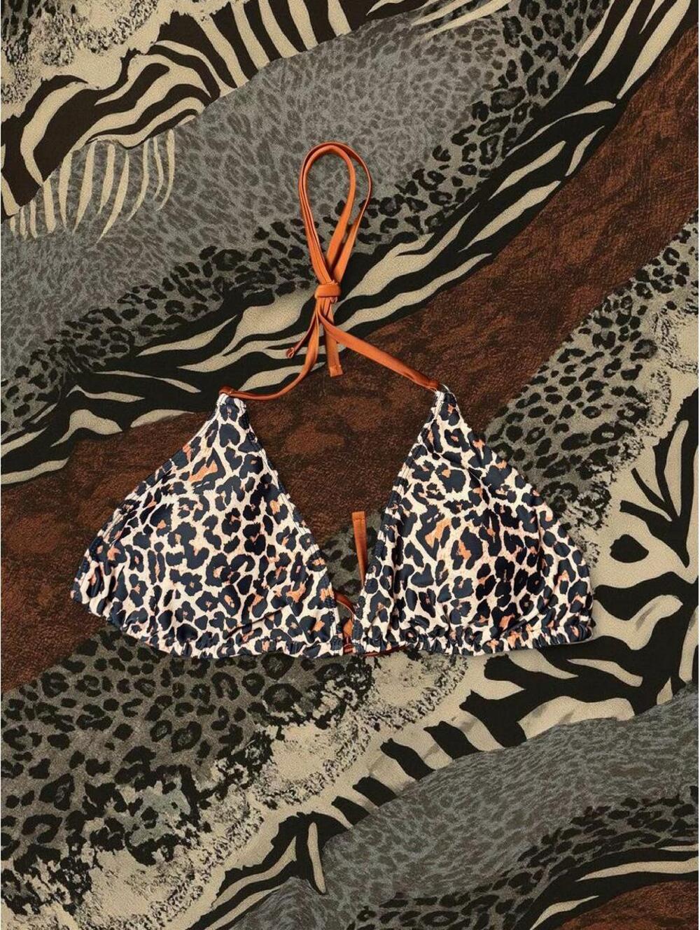 Leopard print bikini top with adjustable straps #beachwear #summer